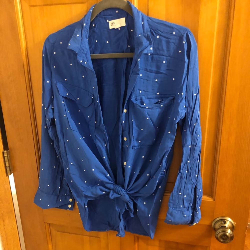 Gap shirt